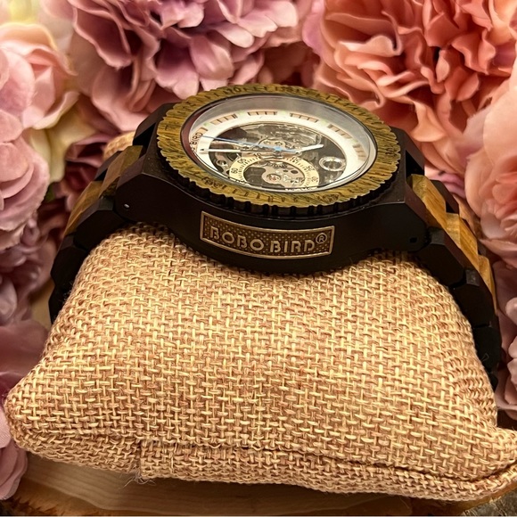 Luxury 100% Handmade Ebony and Sandalwood Automatic Kinetic Skeleton Watch - Picture 11 of 16